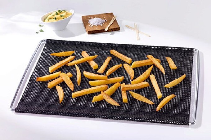 NOSTICK UITBREIDBARE GEPERFOREERDE OVENMAT 31X41-49CM